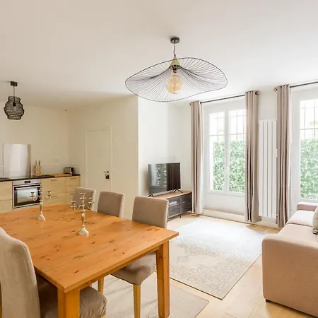 Appartement Croissants Et Confitures *