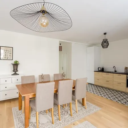 Apartment Croissants Et Confitures *